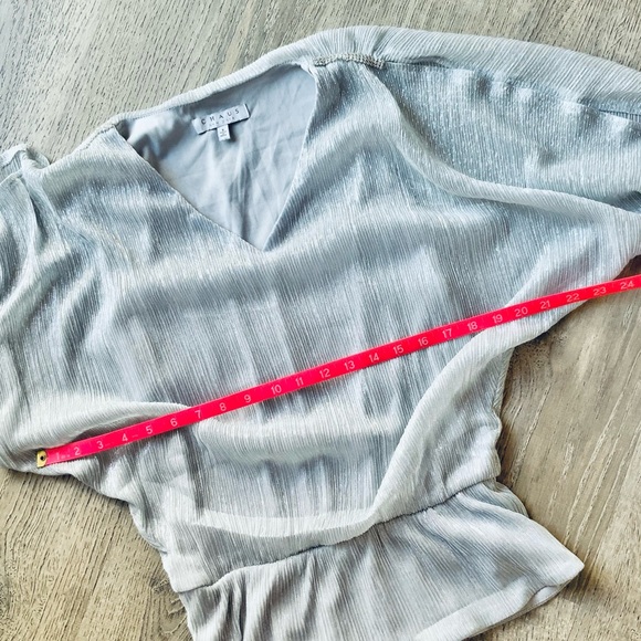 NWT🎁 Chaus New York Elegant Silver Blouse Small - Picture 11 of 15